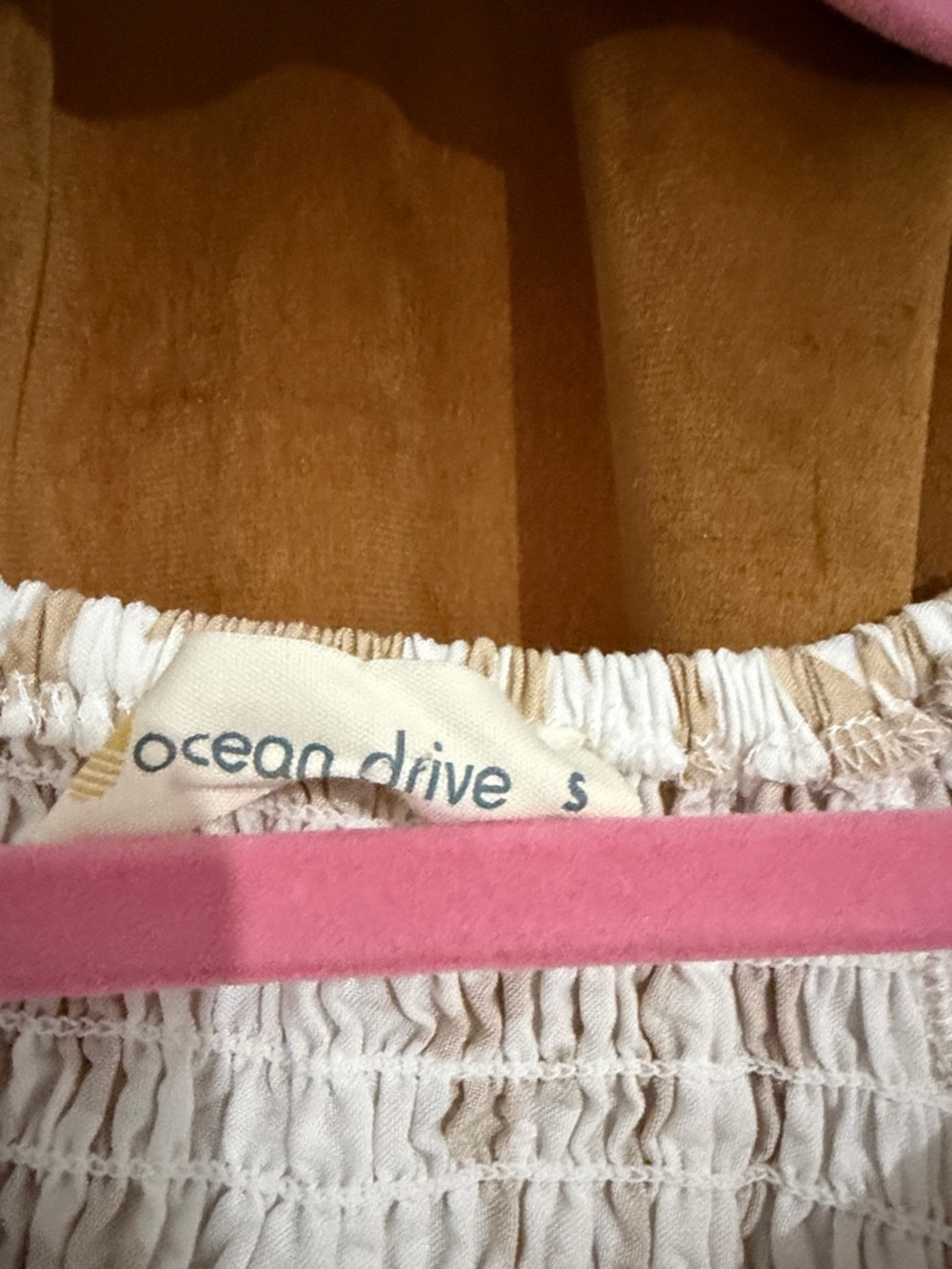 Ocean Drive Cream and Tan Puff Sleeve Crop Top - Picture 3 of 4
